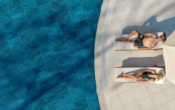 Beach & Pool